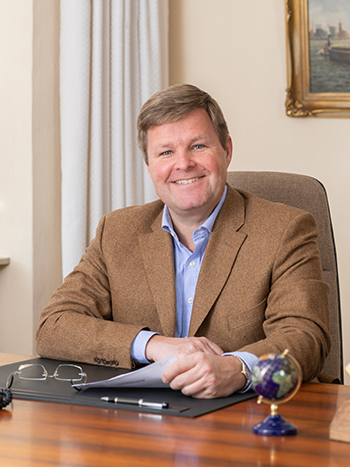 <center>Christian Hochbein</center>